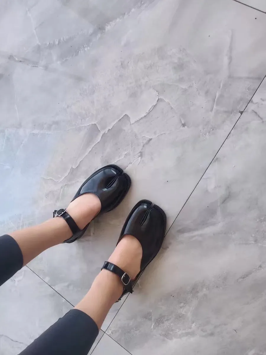 Purpdrank - 2023 New Design Women Flat Shoes Elegant Female Split Horse Toe Lady Sandals Tabi Female Moccasins Footwear Pig Toe Shoe B111